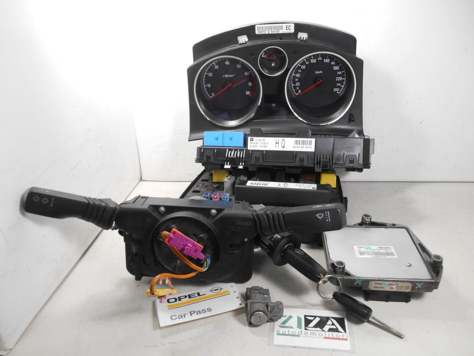Kit Chiave ECU Opel Zafira B 1.6 B/Met 69kw Z16YNG 2007 28023583