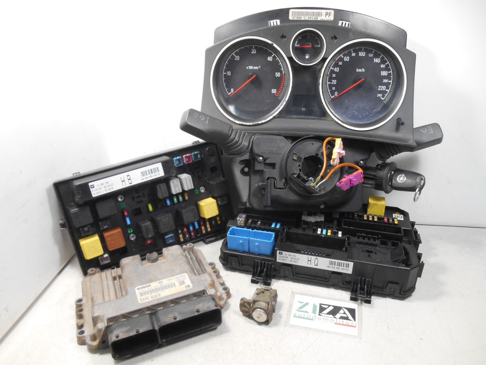 Kit Chiave ECU Opel Zafira B 1.9 CDTI 88kw 120cv Z19DT 2006 55198922