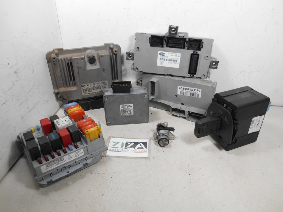 Kit Chiave ECU Fiat Croma 1.9 Mjet 150cv 939A2000 2008 0281012963 51812902