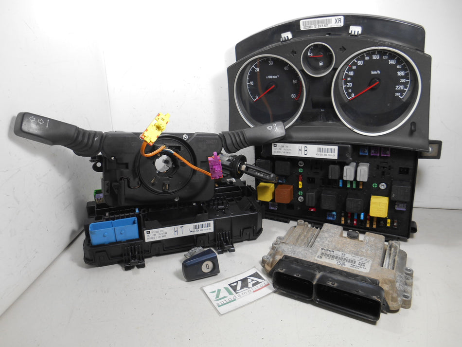 Kit Chiave ECU Opel Astra H 1.7 74kw Z17DTH 2007 0281012694 55560810