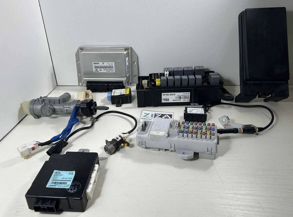 Kit Chiave ECU Kia Sorento 2.5 140cv D4CB 2004 39100-4A810 0281011579