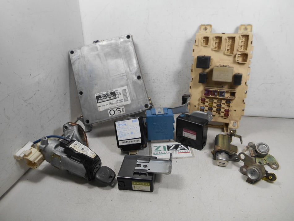 Kit Chiave ECU Toyota Yaris XP10 1.0 50kw 68cv 1SZFE 1999 89661-52062