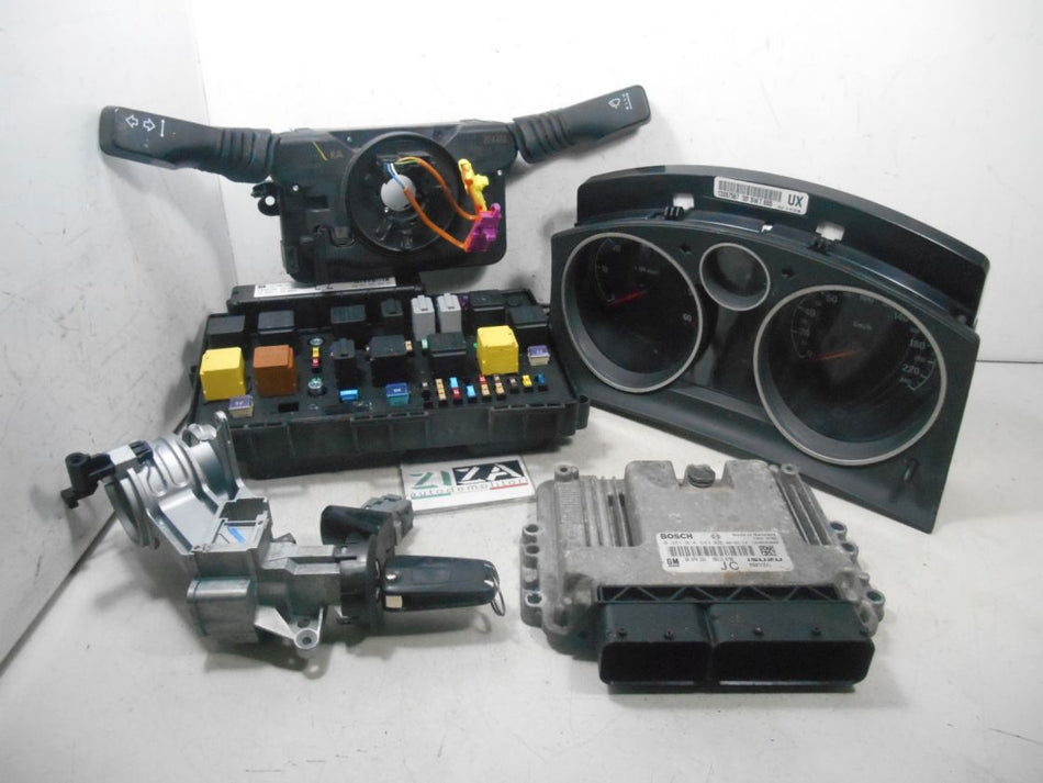 Kit Chiave ECU Opel Astra H 1.7 74kw Z17DTH 2008 0281014643 980741541