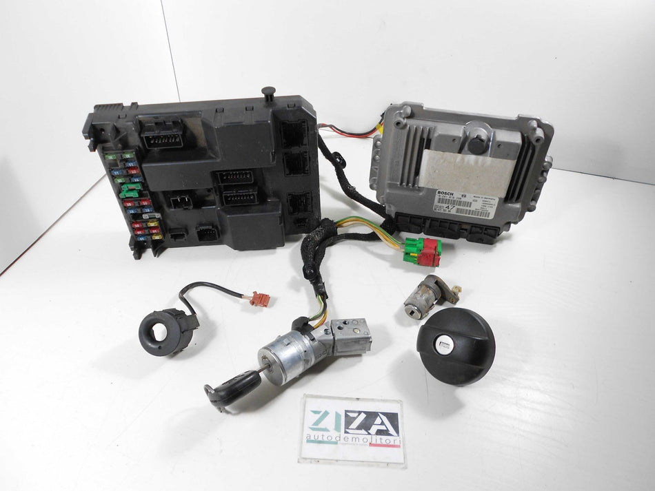 Kit Chiave ECU Peugeot 307 1.4 HDI 50kw 68cv 8HZ 2003 9647158180 0281010390