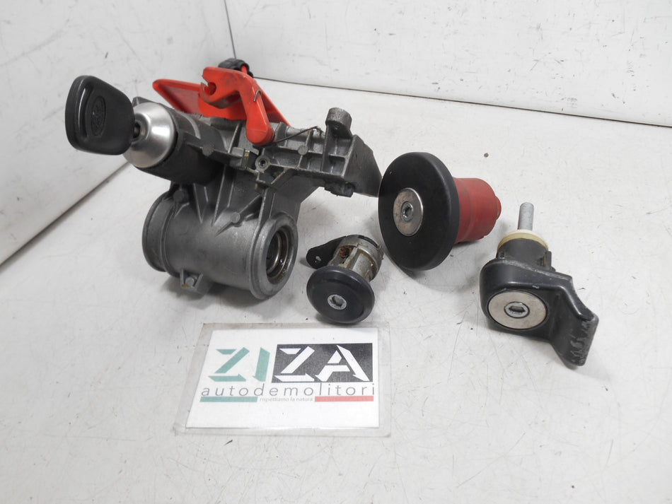 Set Chiave + Nottolini Ford Fiesta III Ghia 1990
