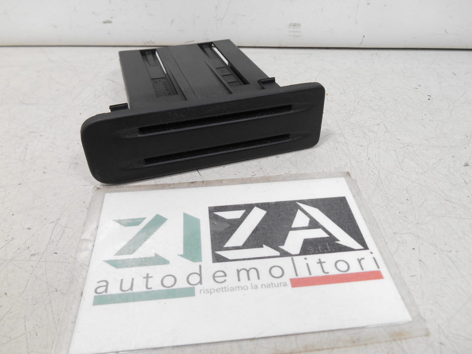 Vano Portamonete VW Golf V Plus 2006 5M0858373B