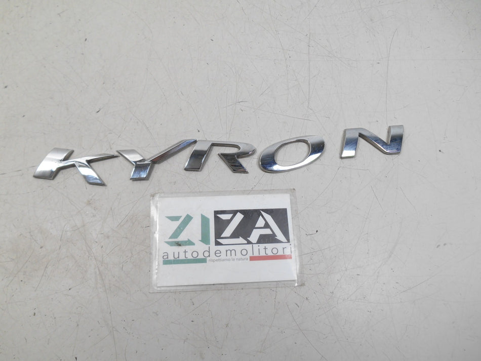 Scritta Portellone Posteriore SsangYong Kyron 2005 USATO