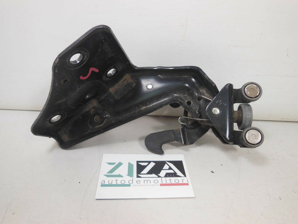 Guida Carrello Inferiore Porta Sinistra Scorrevole Peugeot Ranch 2.0 90cv 2005