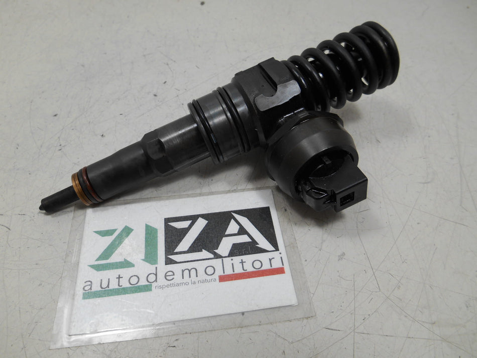 Iniettore VW Polo 9N3 1.4 TDI 69cv BNM 2005 0414720307 038130073BL
