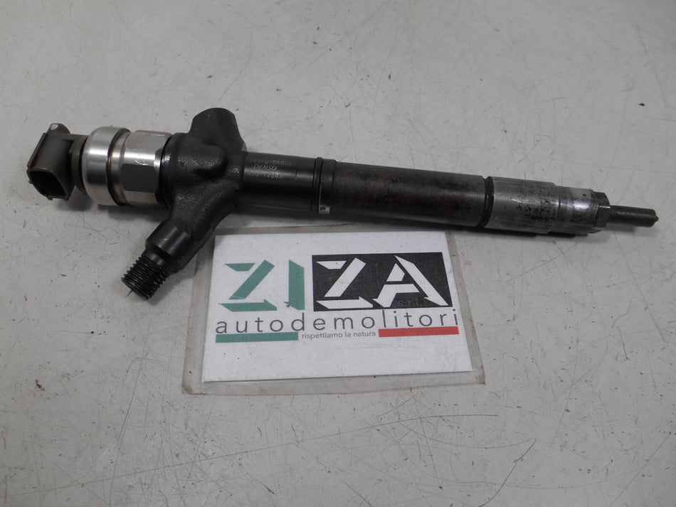Iniettore Toyota Auris 2.0 93kw 126cv 1AD FTV 2008 23670-0R030