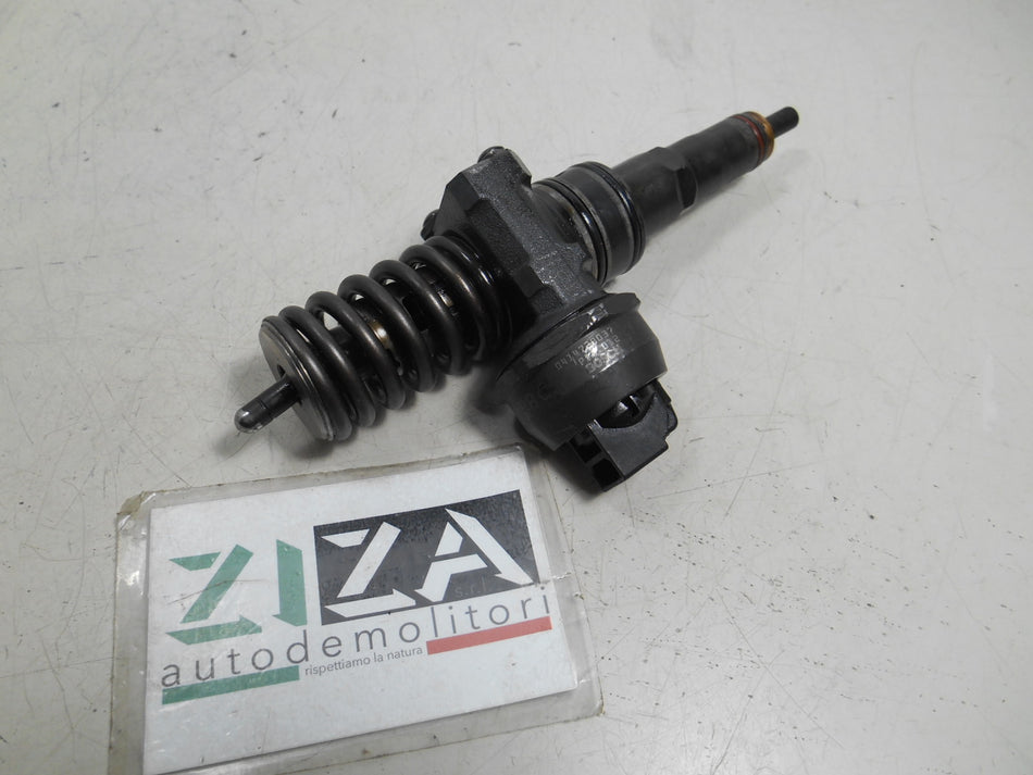 Iniettore VW Passat 3B 1.9 85kw 115cv ATJ 2001 038130073AJ 0414720037