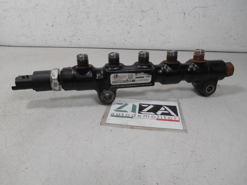 Flauto Iniezione Citroen C3 I 1.4 66kw 90cv 8HY 2005 9642095280