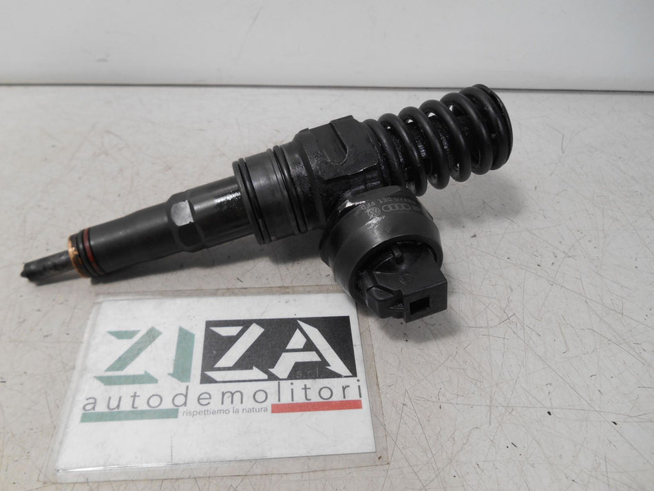 Iniettore VW Passat 3C 2.0 140cv BMP 2007 038130073BQ 0414720312