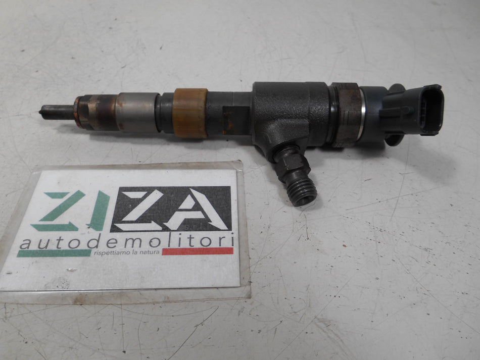 Iniettore Peugeot 208 1.6 55kw 75cv BH02 2018 0445110566