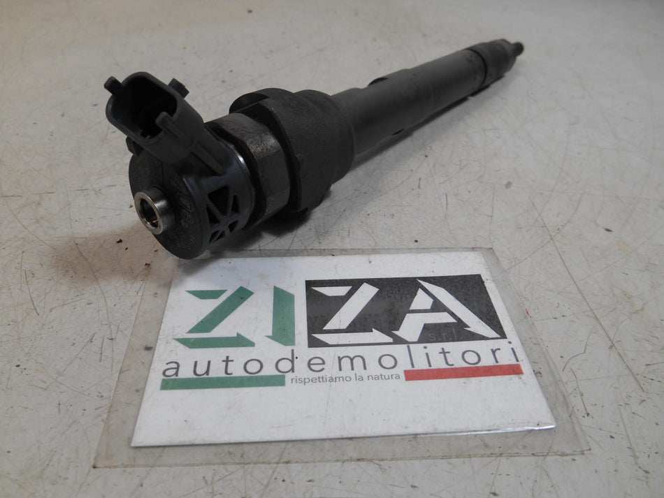 Iniettore Jaguar XE X760 2.0 180cv 204DTD 2017 0445110654 G4D3-9K546-AA