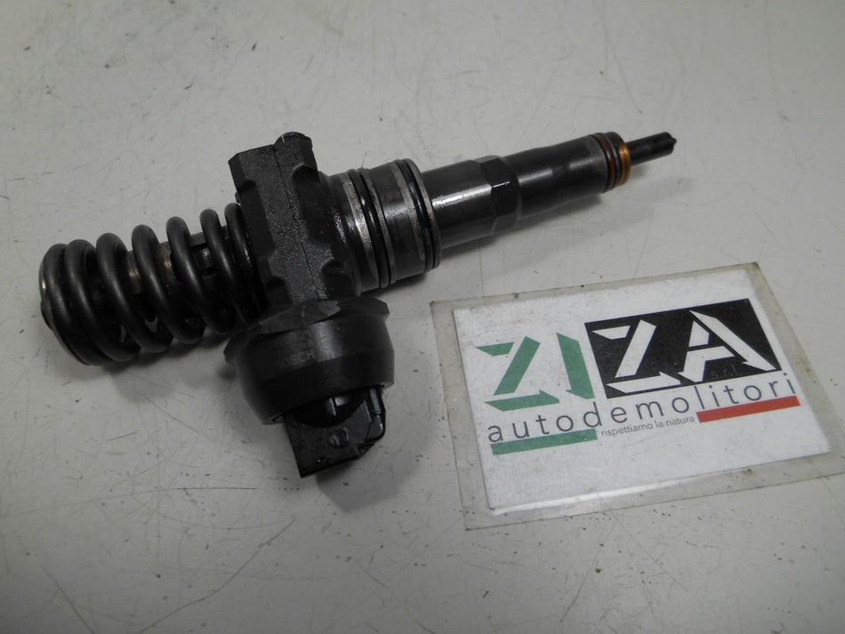 Iniettore VW Touareg I 2.5 TDI 128kw BPE 2006 0414720309 07Z130073N