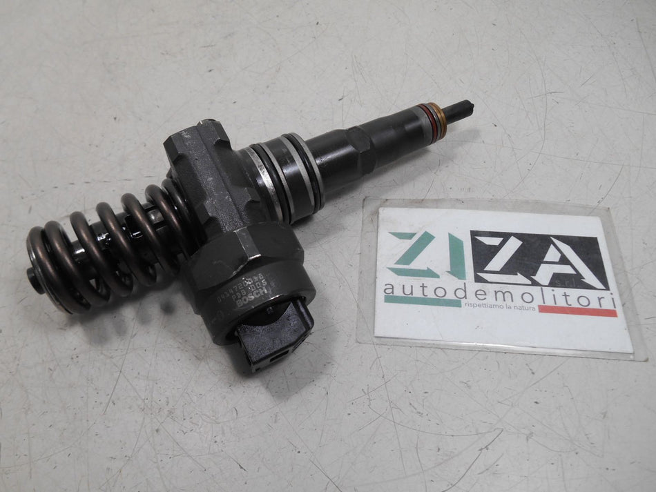Iniettore Audi A4 B6 VW Passat 3BG 1.9 130cv AVF 2004 038130073R 0414720018