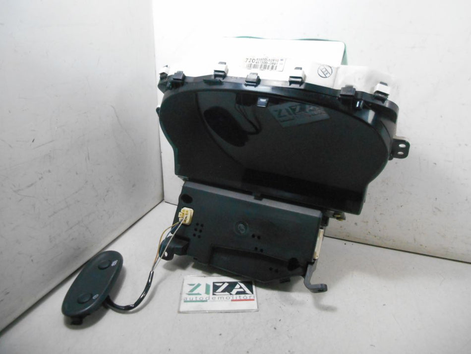 Quadro Strumenti Toyota Yaris XP10 1.0 63kw 2NZFE 2001 83800-52610 457300-0891