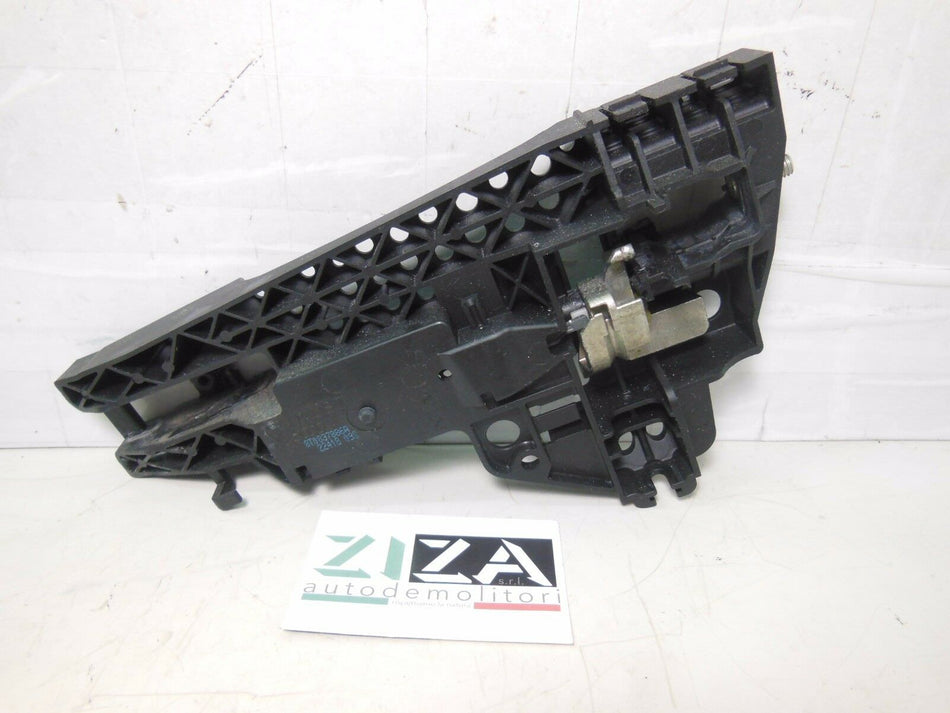 Supporto Maniglia Anteriore Destra Audi A5 Coupè 2009 8T0837886A