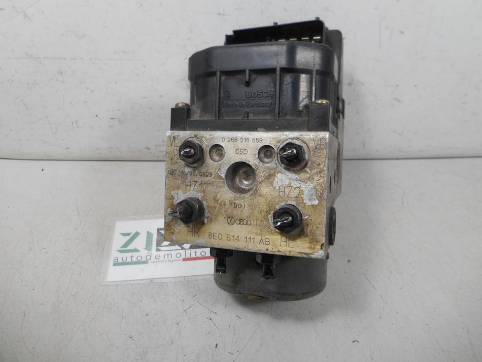 Centralina ABS VW Passat 3B SW 1.6 8V 100cv AHL 1998 8E0614111AB