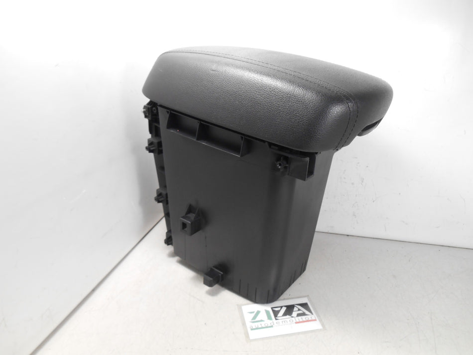 Bracciolo Tunnel Centrale Kia Sportage SL 2011 84681-3U010