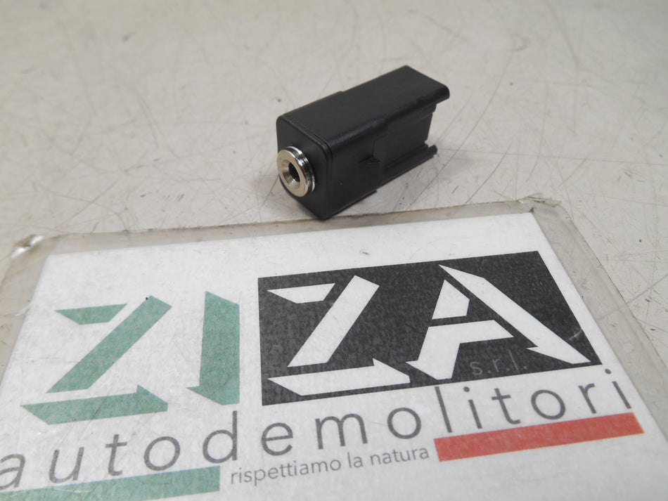 Presa Porta Ingresso AUX Range Rover Evoque I 2014 30657961