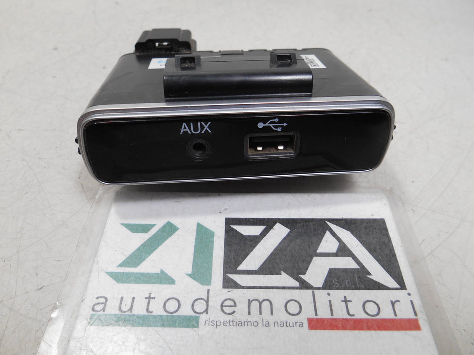 Presa Porta Ingresso AUX USB Fiat 500X 334 2015 735626663