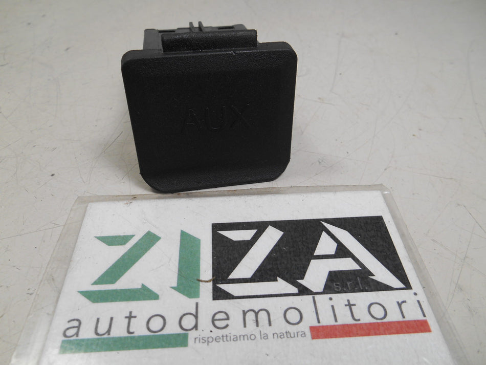 Presa Porta Ingresso AUX Opel Meriva B 2011 13339485