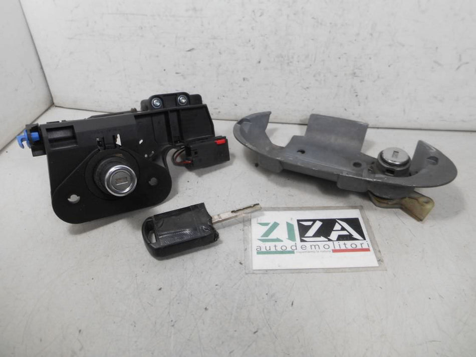 Chiave + Nottolino Portellone Opel Corsa C 2006 09183495 13168317