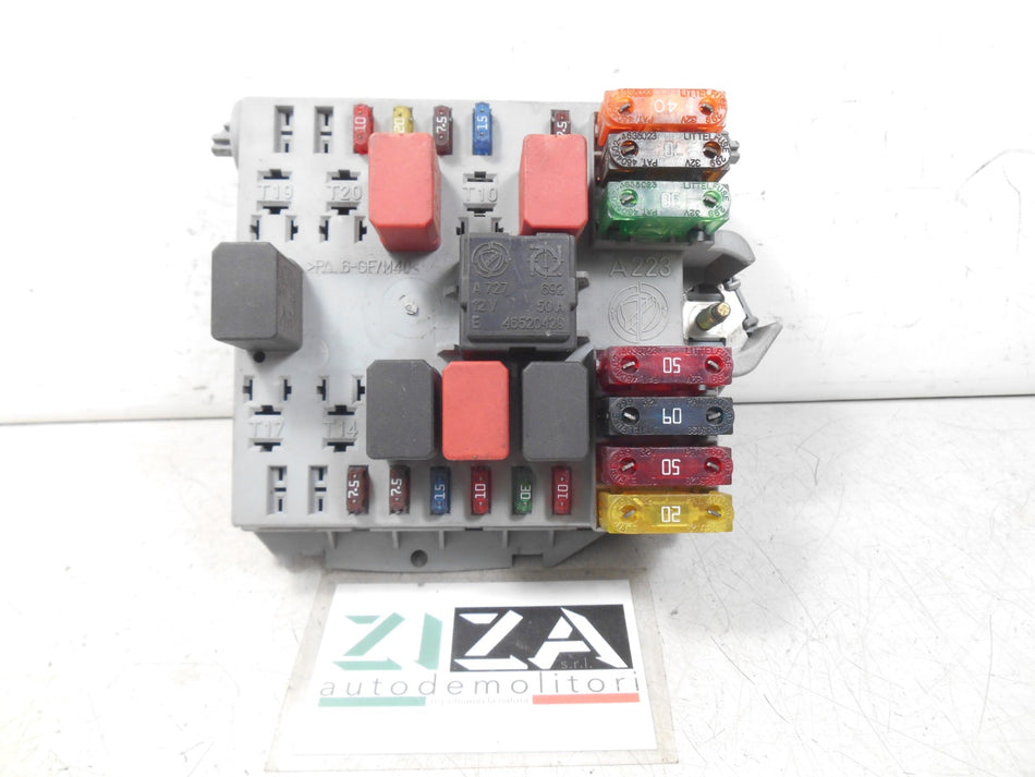 Scatola Fusibili Fiat Punto 188 1.2 44kw 60cv 2000 46763648