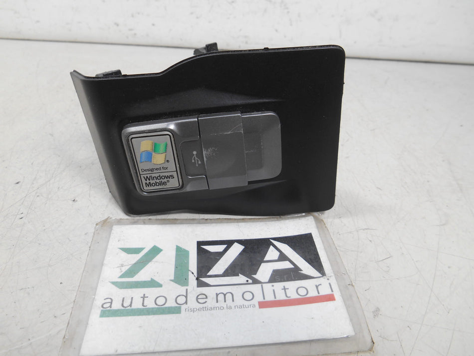 Presa Porta Ingresso USB Fiat Croma 2008 735455190 735438121