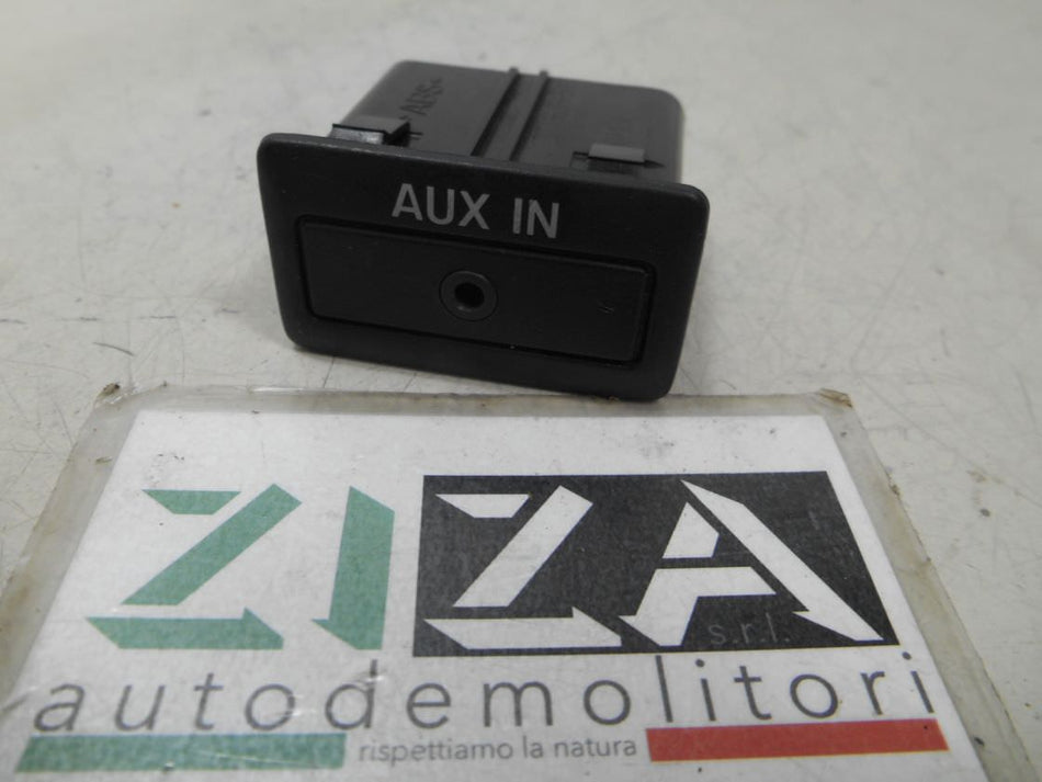 Presa Porta Ingresso AUX Mazda 3 2010 TD7466DFX5717