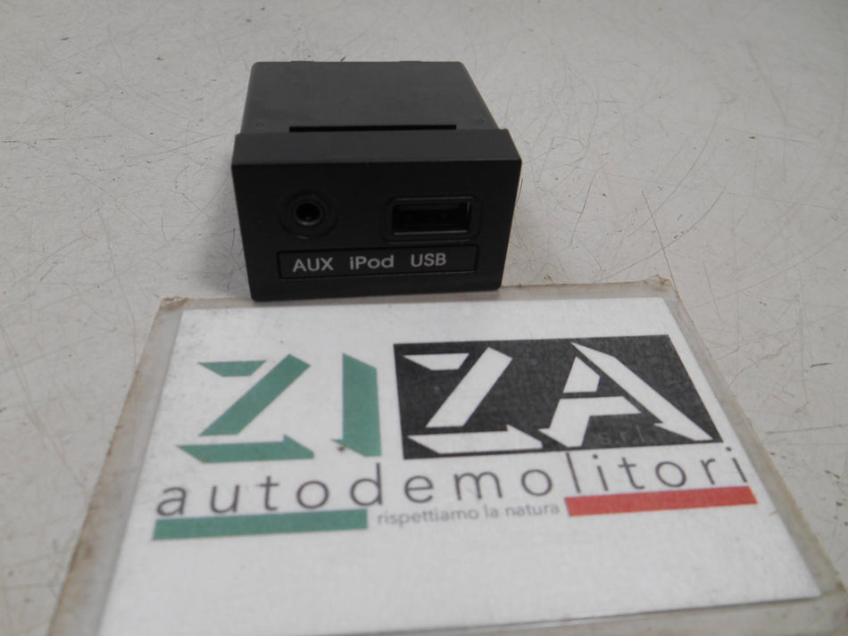 Presa Porta Ingresso AUX USB Hyundai i10 PA Rest. 2012 96120-0X0004X