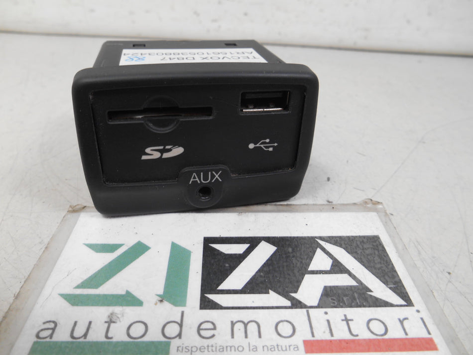Presa Porta Ingresso AUX USB Scheda SD Alfa Giulietta 2015 156105388