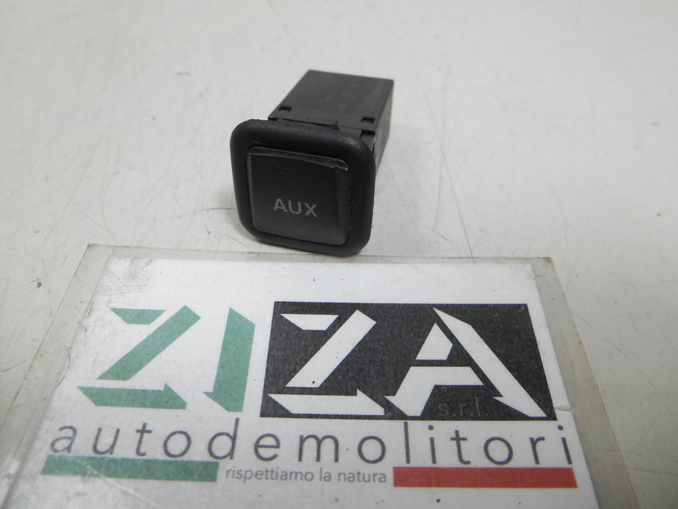 Presa Porta Ingresso AUX Seat Leon 2008 6L0035475