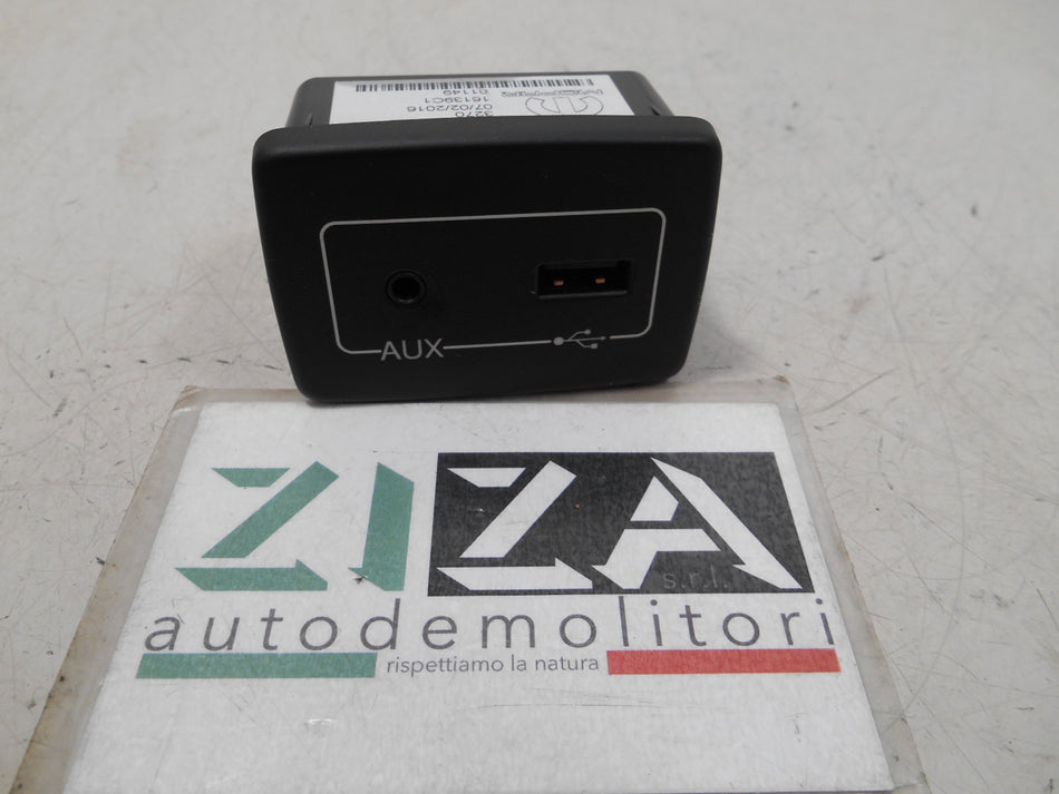 Presa Porta Ingresso AUX USB Fiat Panda 319 2016 7356546330