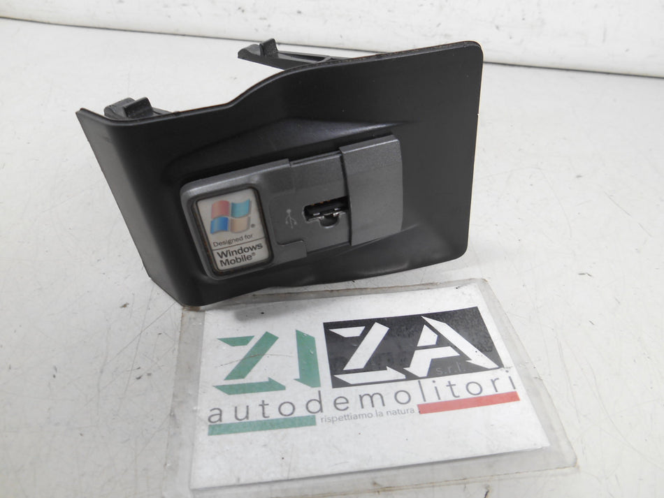 Presa Porta Ingresso USB Fiat Croma 2010 735495561 735438121