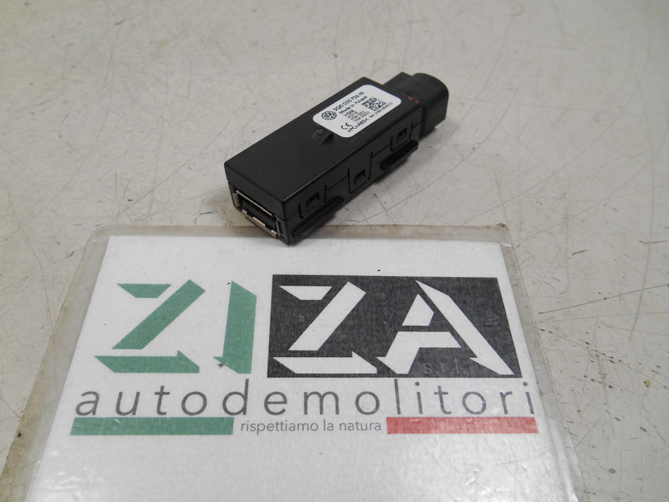 Presa Porta Ingresso USB VW Polo AW1 2019 5Q0035726M