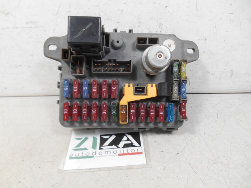 Scatola Fusibili Rover 25 1.4 76kw 14K4F 1998 YQE102470