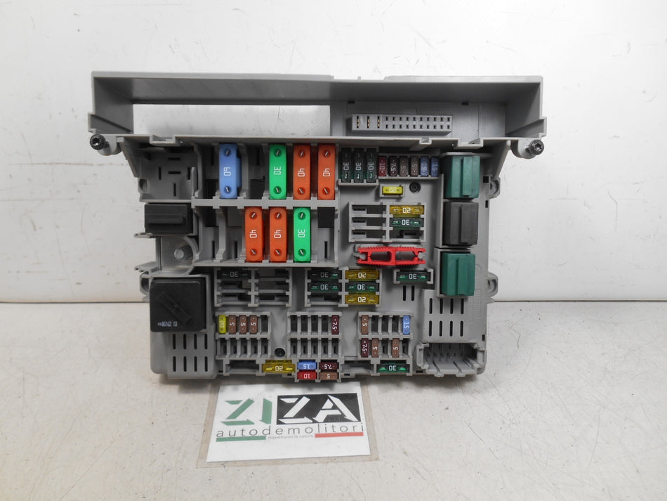 Scatola Fusibili BMW E87 120D 2.0 120kw 163cv 204D4 2006 6906621-04