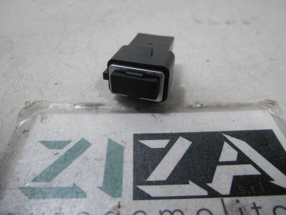 Presa Porta Ingresso USB Volvo V40 2017 8M5T-19A164-VA