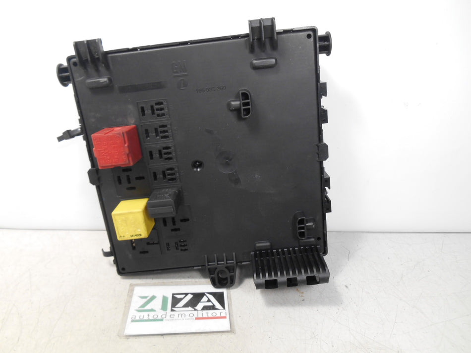 Scatola Fusibili Saab 9-3 II 2.2 92kw 2004 12804331 519070106