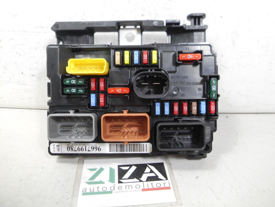 Scatola Fusibili Centralina BSM Citroen C3 II 1.1 60cv HF01 2012 9667199780