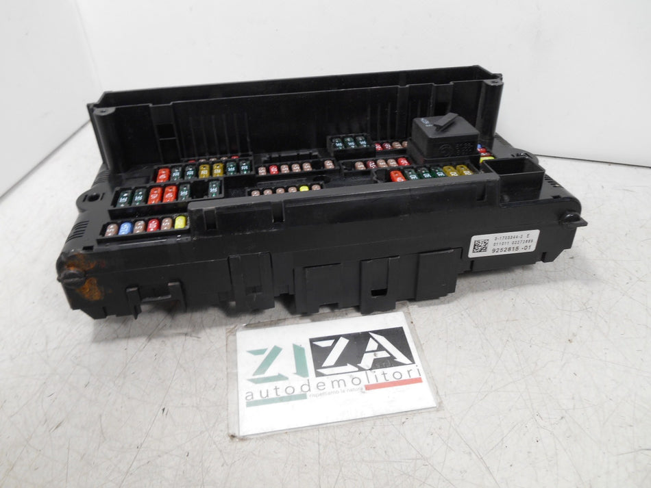 Scatola Fusibili BMW F10 520D 2.0 135kw 2012 9252815-01