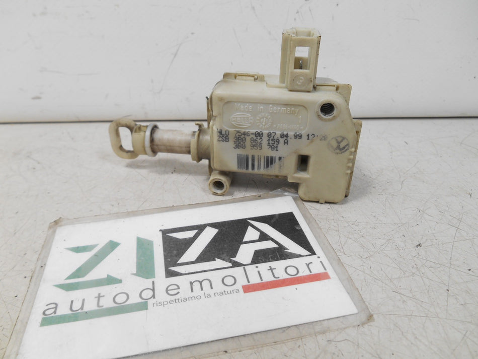 Motorino Attuatore Portellone Posteriore VW Passat 3B 1999 3B0862159A 3B0959781