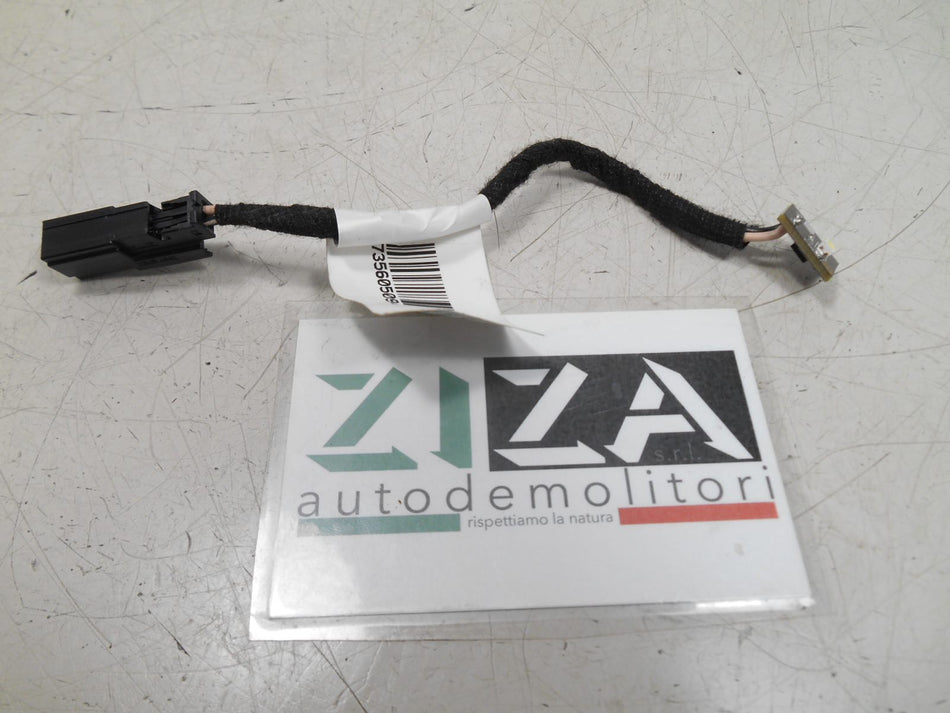 Luce LED Porta Fiat 500X 334 2015 735605094 senza cover come da foto