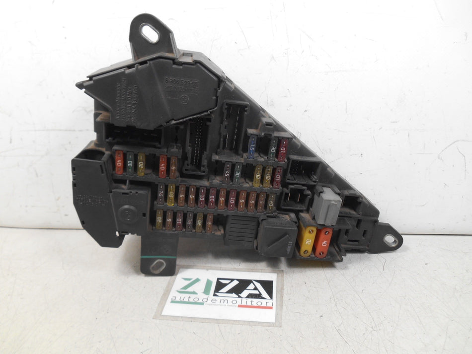 Scatola Fusibili BMW E60 256D2 525D SW 2.5 2004 6906588-06 518811047