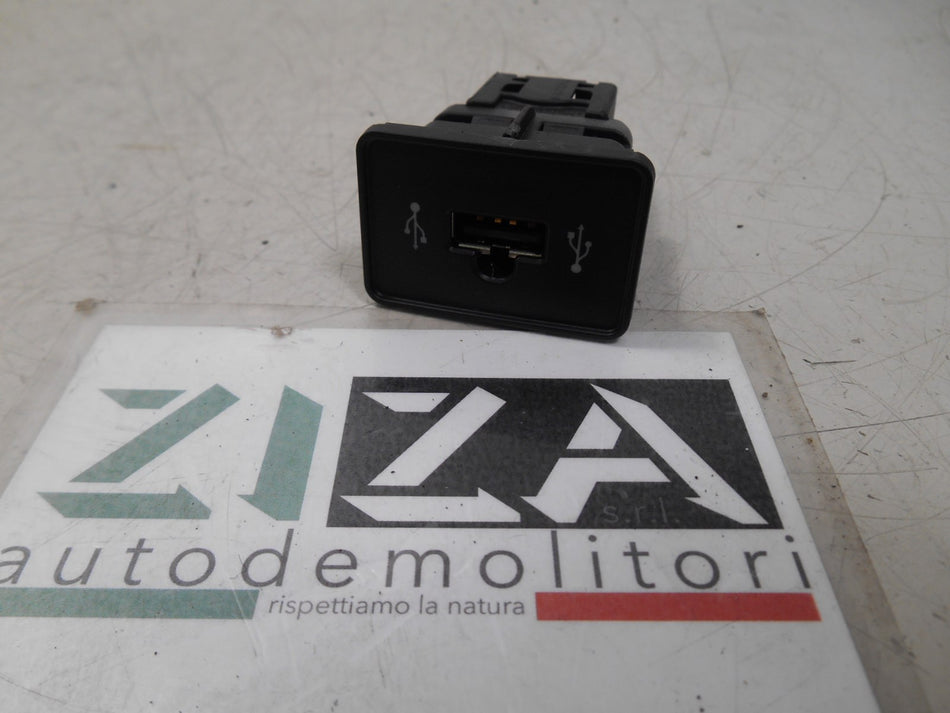 Presa Porta Ingresso USB Fiat Grande Punto 2008 735429751